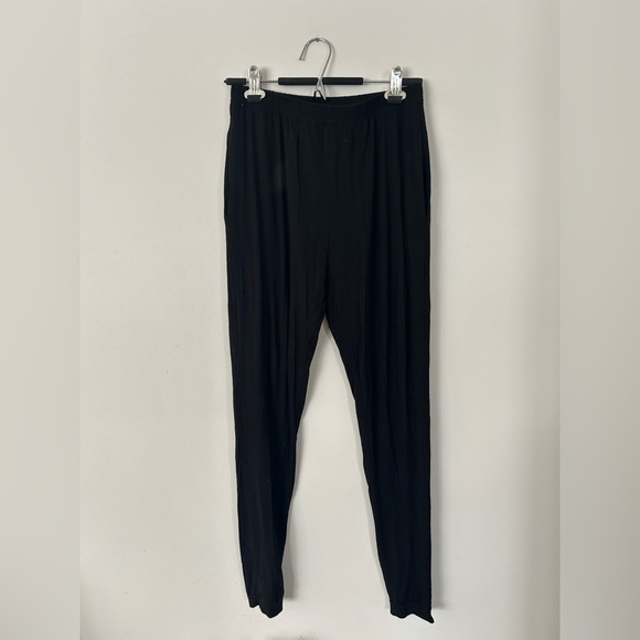 Duck Duck Goose Women’s Lounge Bottoms Small Black - Picture 1 of 6